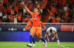 开云体育平台APP-恒大主场不敌苏宁，中超争冠形势变幻莫测的简单介绍