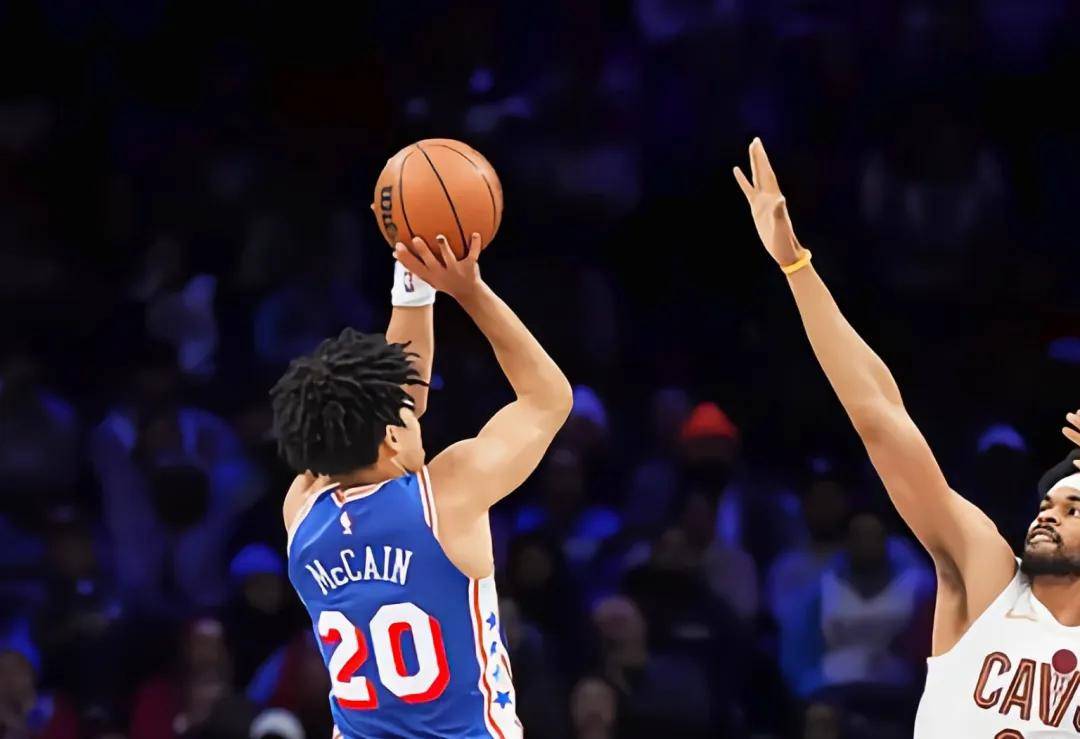 太阳击败76人，继续保持不败